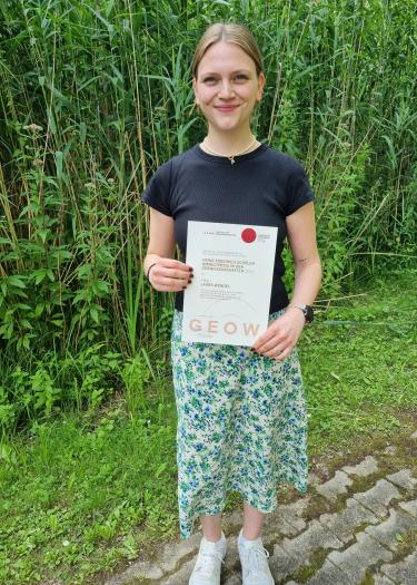 Laura Wendel erhält den „Heinz-Friedrich Schöler Umweltpreis“ für ihre exzellente Bachelorarbeit